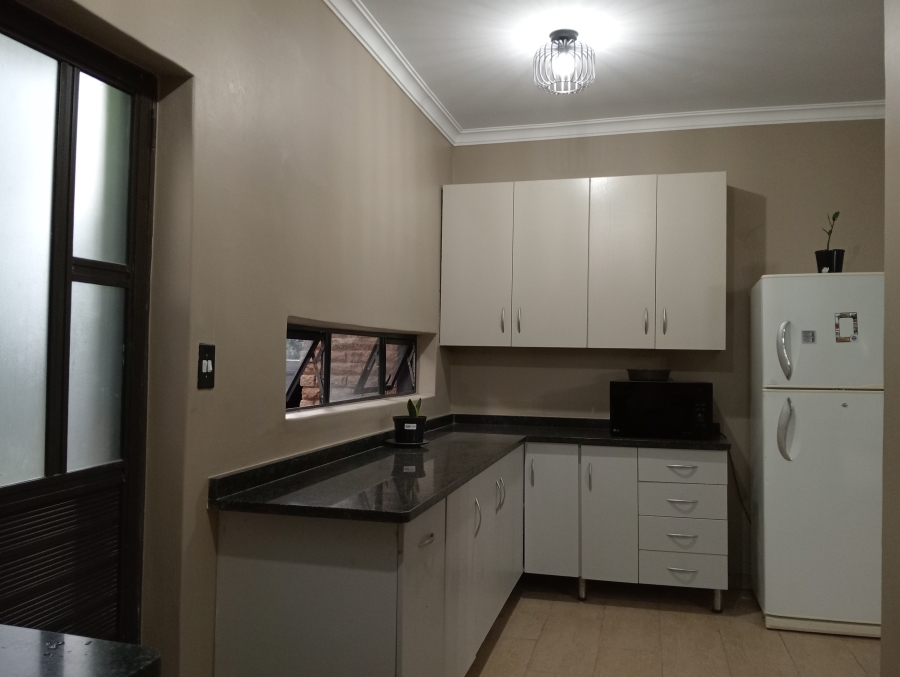 To Let 4 Bedroom Property for Rent in Cashan North West